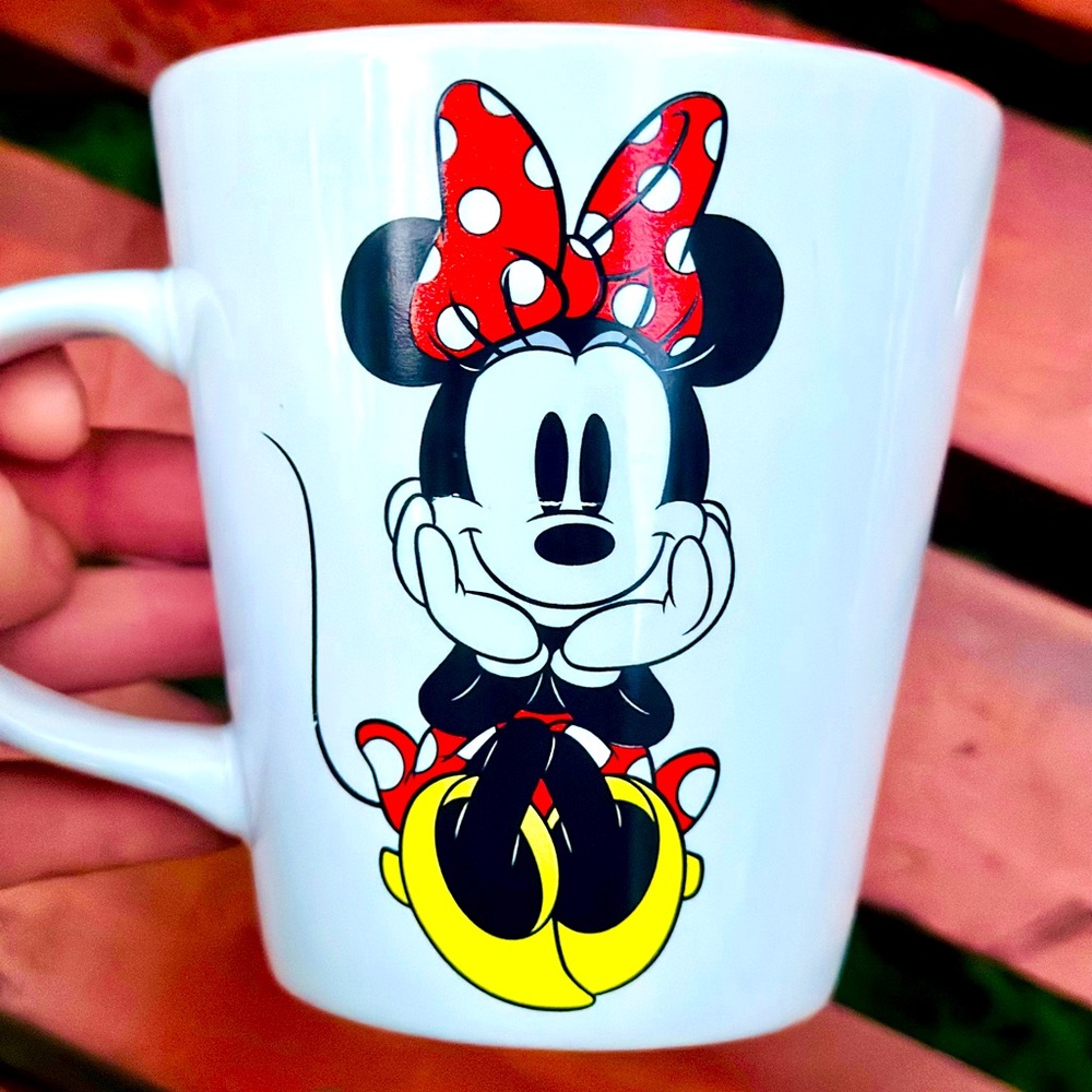 VTG Authentic The Disney Store Minnie Mouse Big Size Coffee Cup